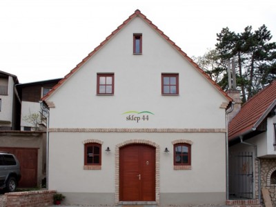 Sklep 44